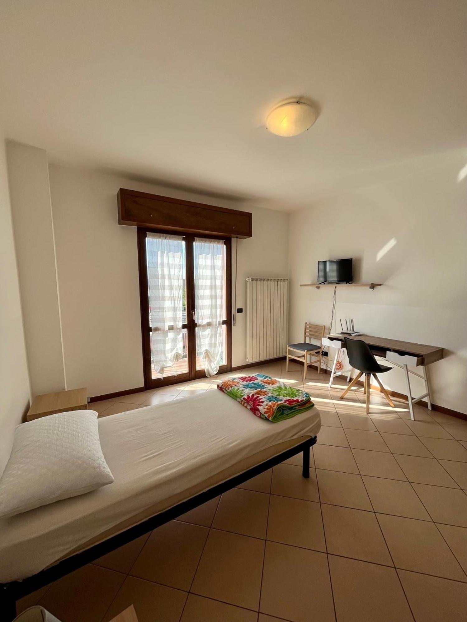 Bed &... Fly Apartment Grassobbio Exterior photo